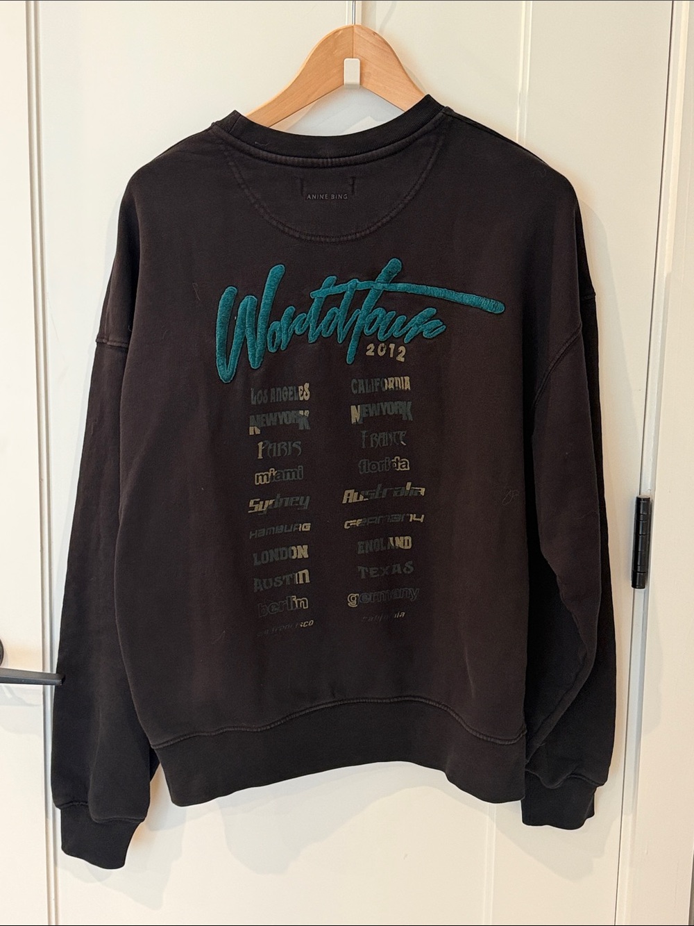 Anine Bing Black Kanney Panther Graphic Sweatshirt small